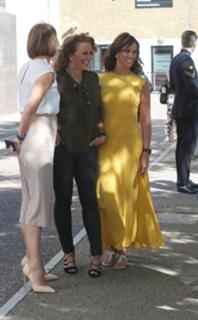 Andrea McLean feet photo thumbnail