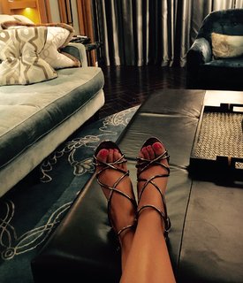 Andrea McLean feet photo thumbnail