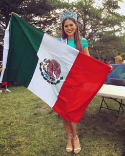 Andrea Meza feet photo 16
