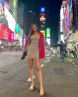Andrea Meza feet photo 4