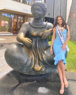 Andrea Meza feet photo 15