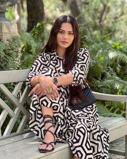 Andrea Meza feet photo 9