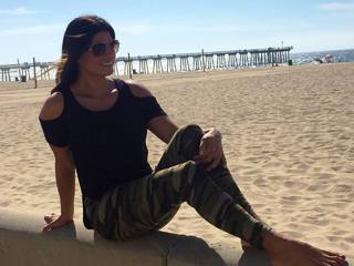 Andrea Navedo feet photo 2