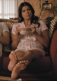 Andrea Navedo feet photo 8