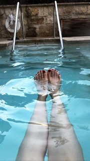 Andrea Osvárt feet photo 3