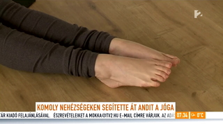 Andrea Osvárt feet photo 10