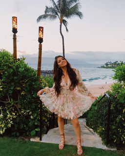 Andrea Russett feet photo 4