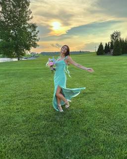 Andrea Russett feet photo 5