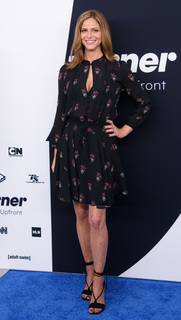 Andrea Savage feet photo thumbnail