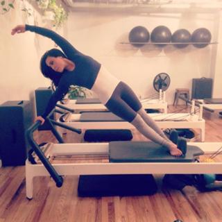 Andrea Tantaros feet photo thumbnail