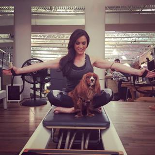 Andrea Tantaros feet photo thumbnail