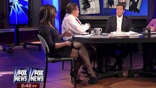 Andrea Tantaros feet photo thumbnail