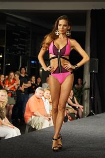 Andrea Veresova feet photo thumbnail