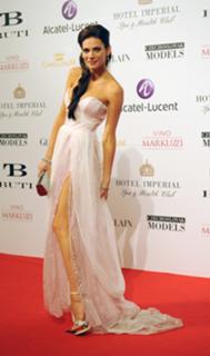 Andrea Veresova feet photo thumbnail