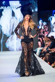 Andrea Veresova feet photo thumbnail