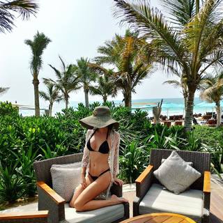 Andrea Veresova feet photo thumbnail