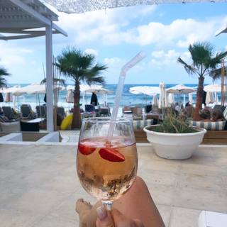 Andrea Veresova feet photo thumbnail