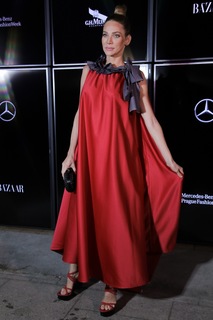 Andrea Veresova feet photo thumbnail