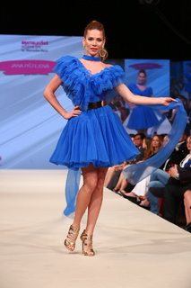 Andrea Veresova feet photo thumbnail