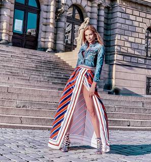 Andrea Veresova feet photo thumbnail