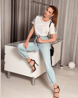 Andrea Veresova feet photo thumbnail