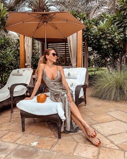 Andrea Veresova feet photo thumbnail