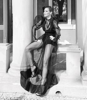 Andrea Veresova feet photo thumbnail