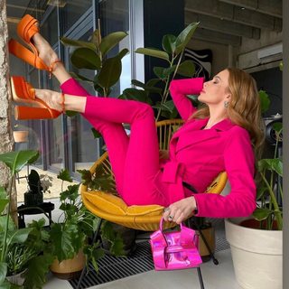 Andrea Veresova feet photo thumbnail