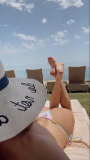 Andrea Veresova feet photo thumbnail