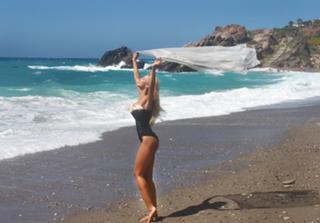 Andreea Balan feet photo 8