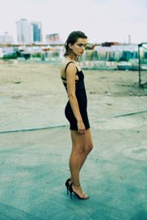 Andreea Diaconu feet photo 5
