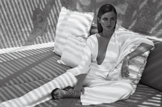 Andreea Diaconu feet photo 14