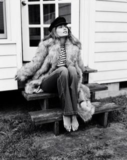 Andreea Diaconu feet photo 2