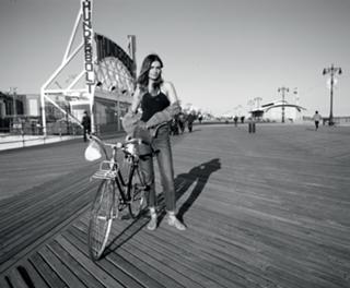 Andreea Diaconu feet photo 10