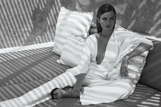 Andreea Diaconu feet photo 10