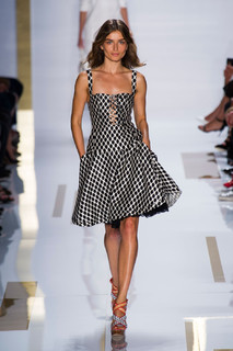 Andreea Diaconu feet photo 7