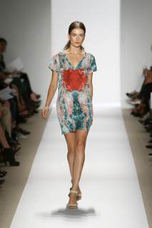 Andreea Diaconu feet photo 4