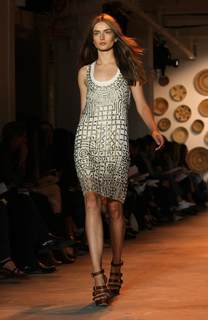 Andreea Diaconu feet photo 1