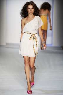 Andreea Diaconu feet photo 10