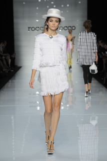 Andreea Diaconu feet photo 8