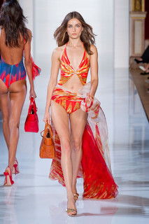 Andreea Diaconu feet photo 9