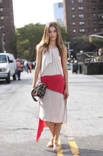 Andreea Diaconu feet photo 12