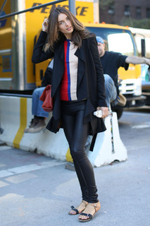 Andreea Diaconu feet photo 11
