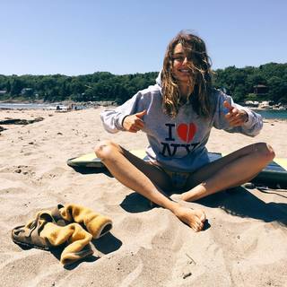 Andreea Diaconu feet photo 12