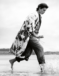 Andreea Diaconu feet photo 1