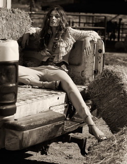 Andreea Diaconu feet photo 20