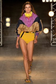 Andreea Diaconu feet photo 9