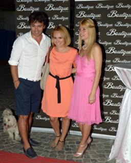 Andreea Esca feet photo 2