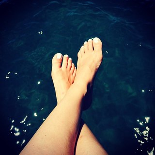 Andreea Esca feet photo 9