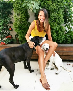 Andreea Raicu feet photo 4